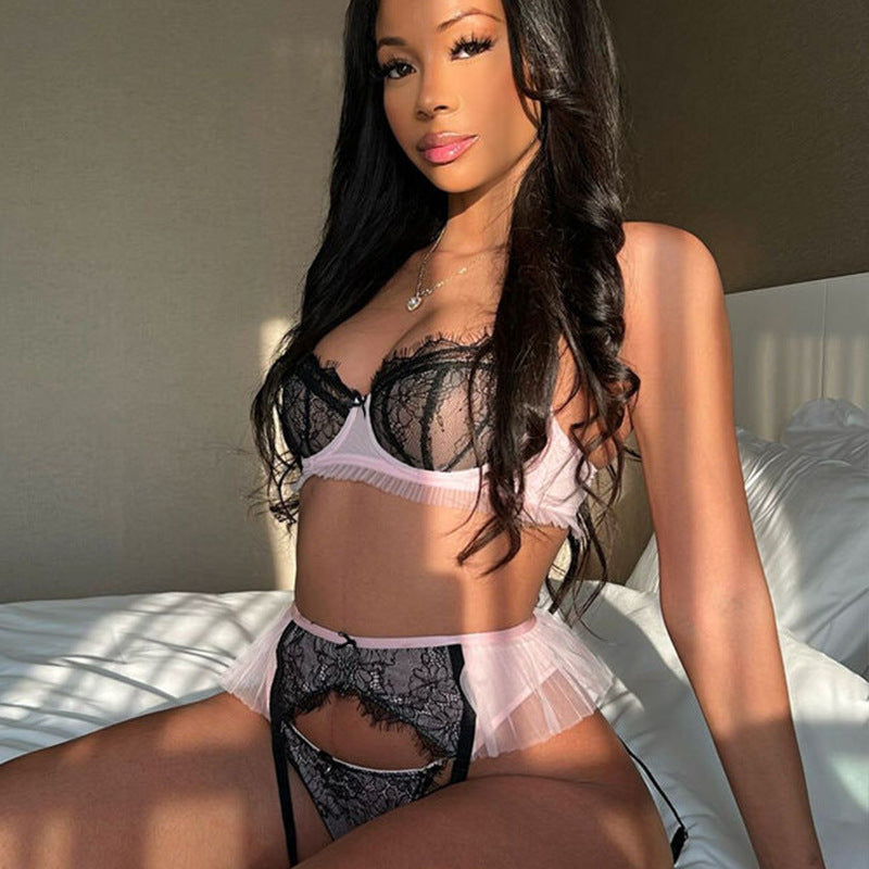 Underklädesset dam – spets ”eyelash lace” body shaper med push-up effekt