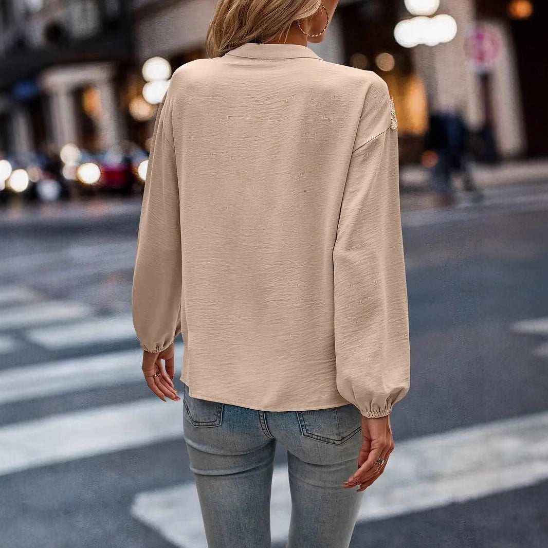 Blus för Dam – Långärmad med Spetsdetaljer & Volanger i Elegant Commuter-stil