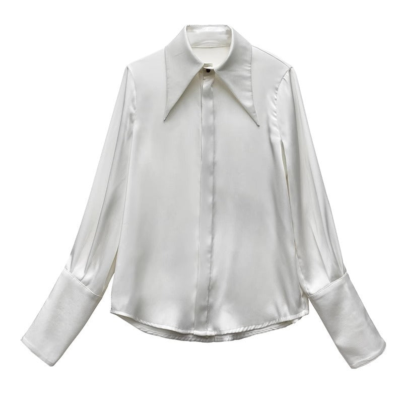 Blus för Dam – Unik Premiumdesign med Spetsig Krage