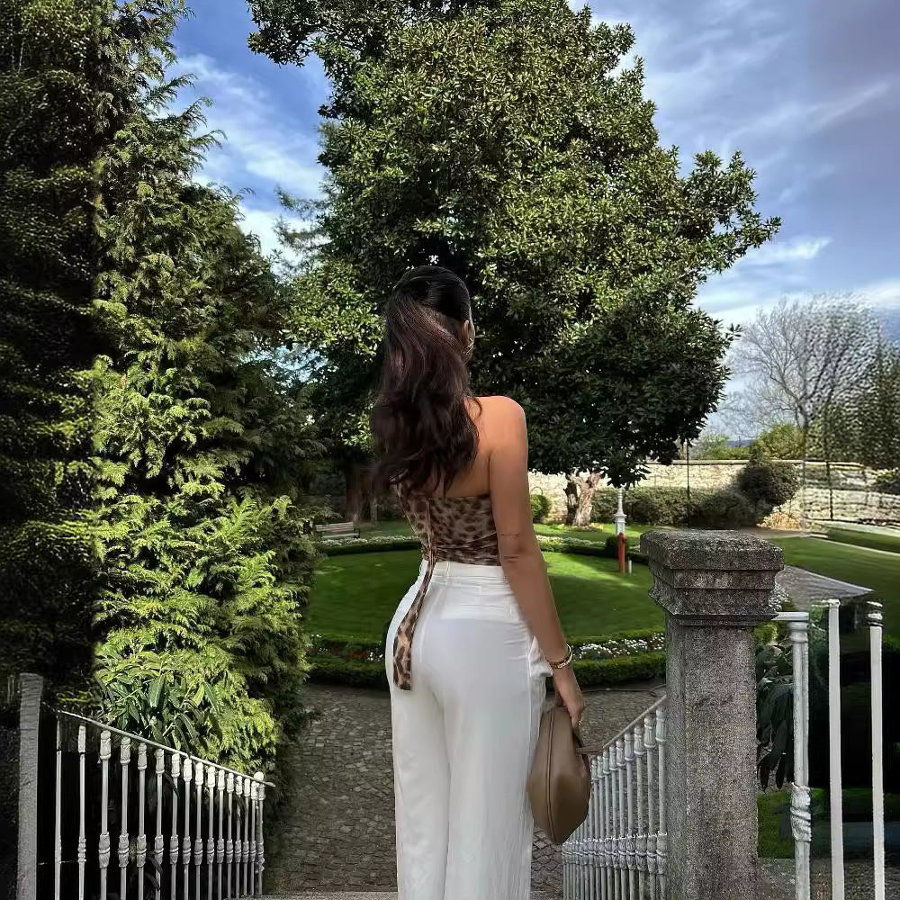 Snyggt set för Dam – A-linje med Trendigt Djurprint & Halterneck-topp