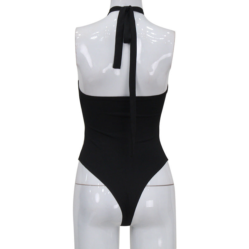 Elegant Bodysuit – Enfärgad Halter Design & Rygglös Look