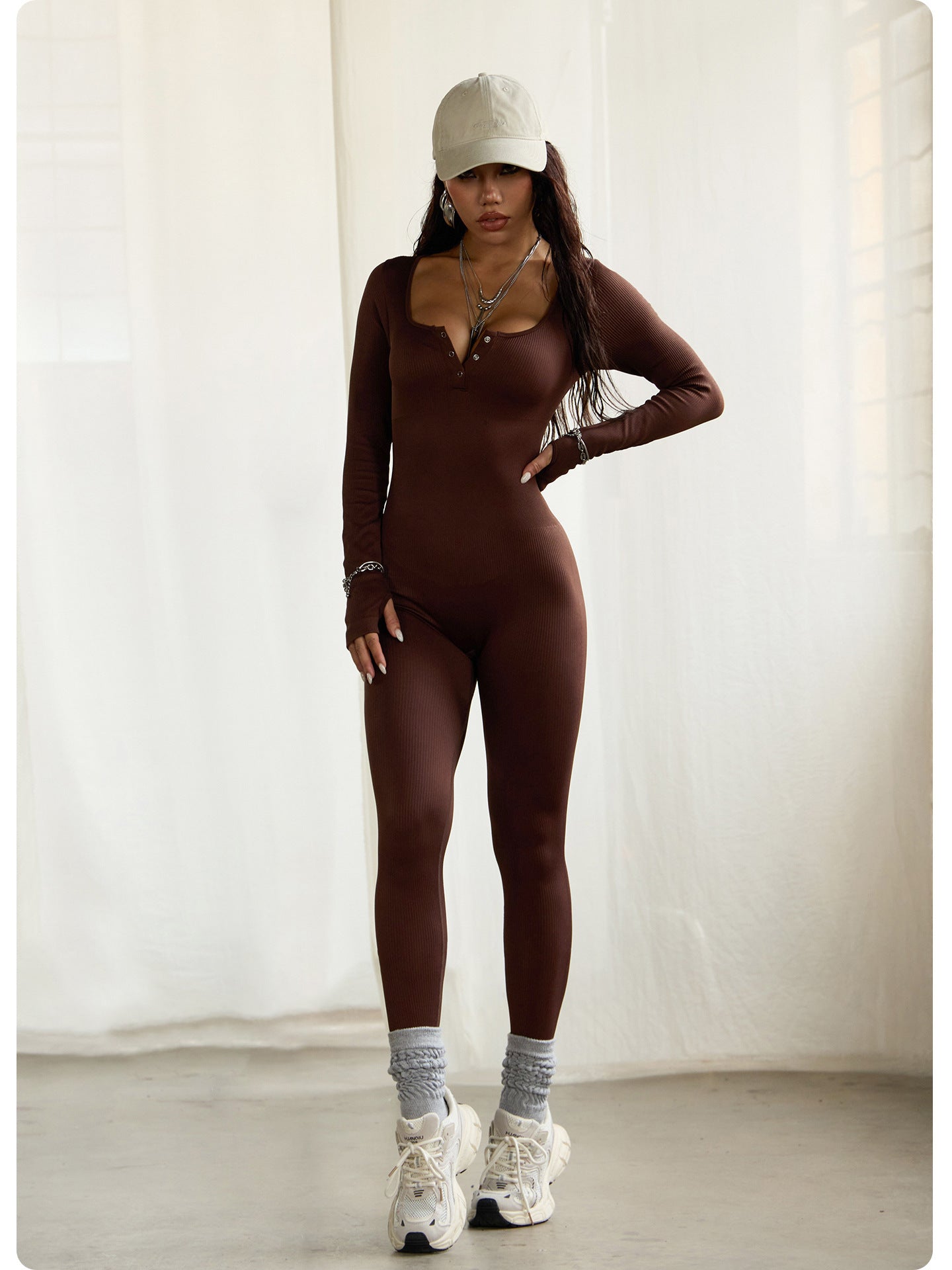 Yoga Jumpsuit för Dam – Långärmad One Piece med Fyrkantig Ringning & Knäppning