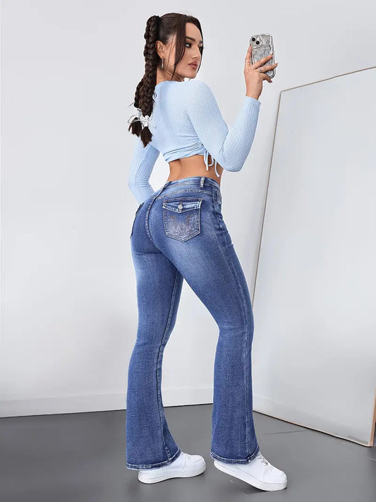 Dambyxor – Tvättad Slim Fit med Lätt Utsvängd och Figurformande Silhuett