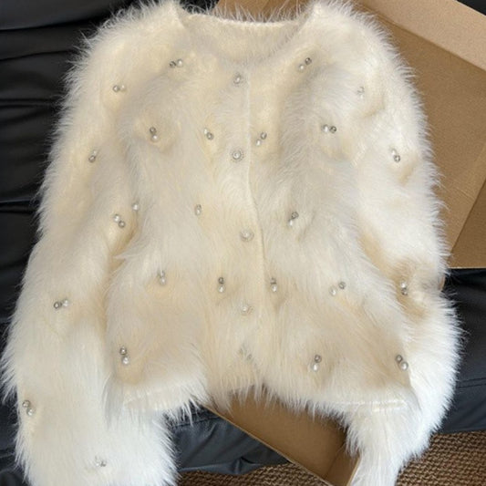 Damtröja – elegant stickad cardigan med pärldetaljer & mjuk design