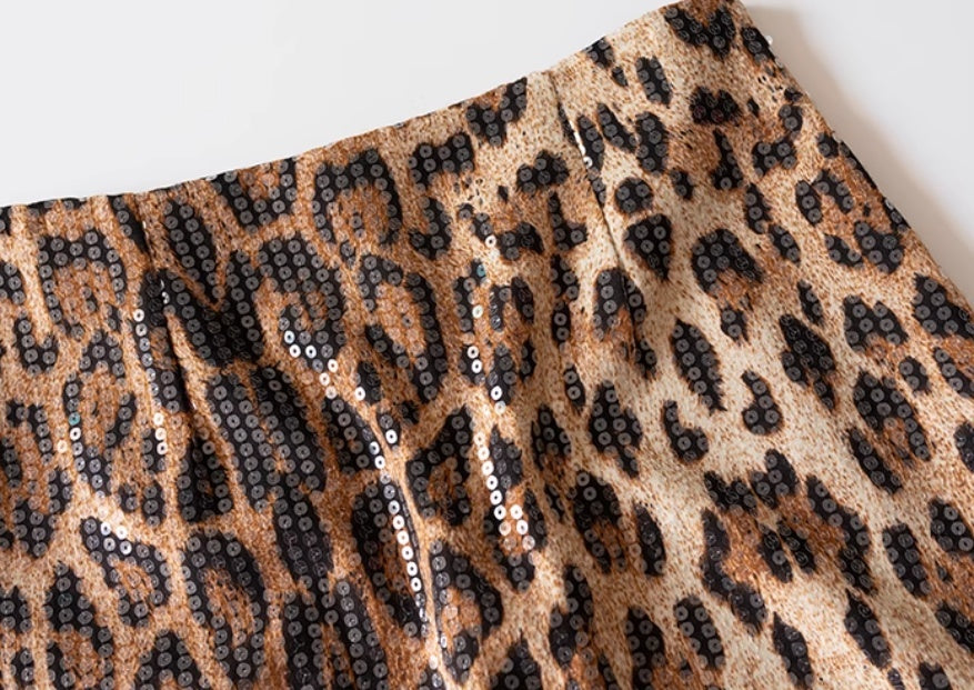 Kjol för Dam – A-linje i Leopardmönster med Glitterdetaljer