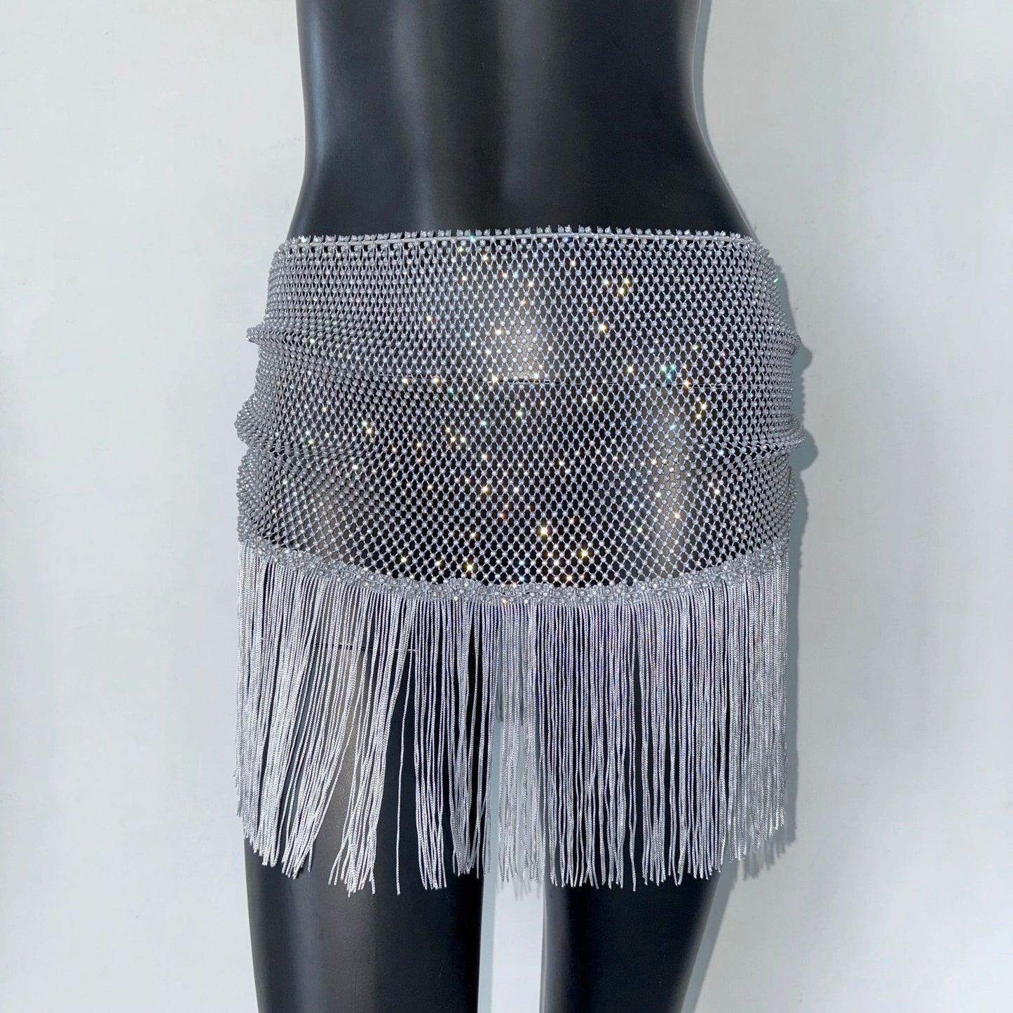 Kjol för Dam – Halvlång i Nätmaterial med Fransar, Strass & Elastisk Passform