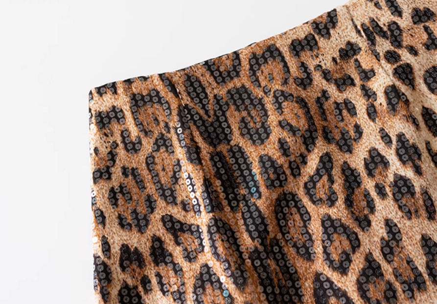 Kjol för Dam – A-linje i Leopardmönster med Glitterdetaljer