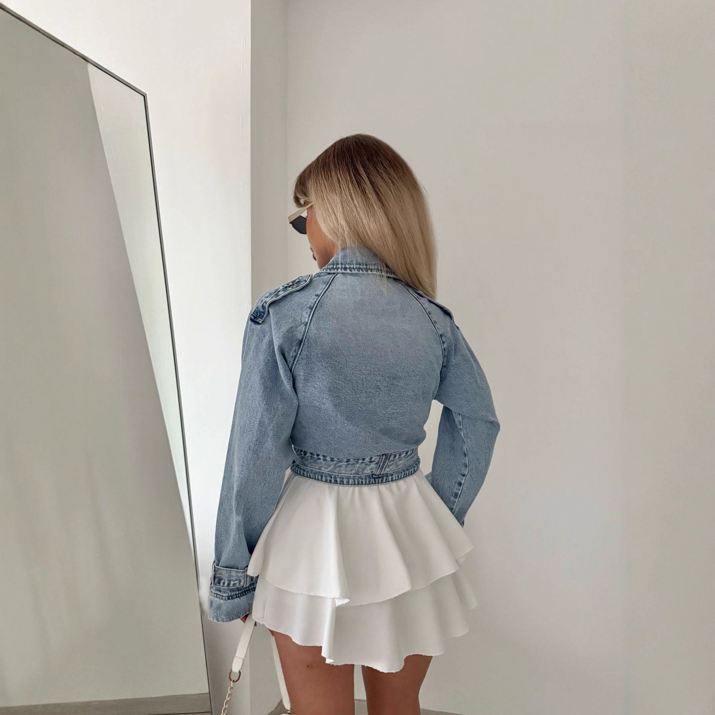 Denimkappa Dam – Lång Jeansjacka med Slag & Långärmad Windbreaker-design